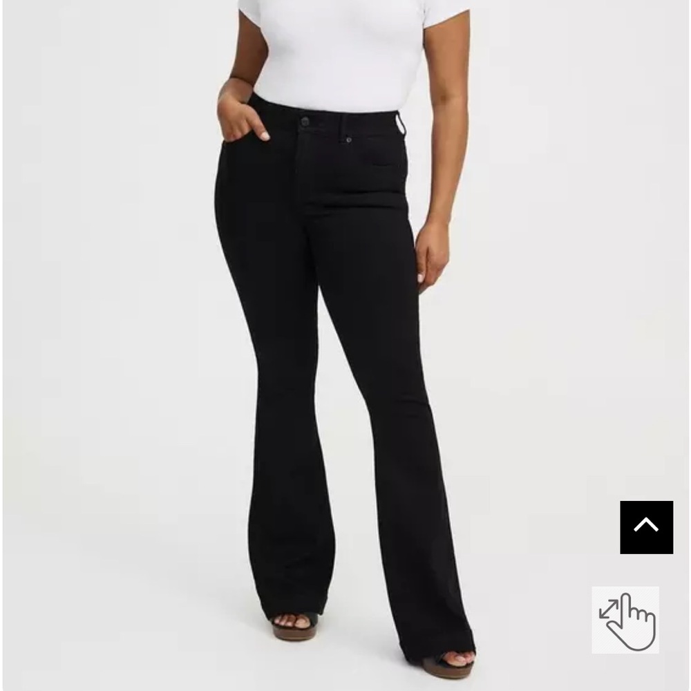 NWT bombshell high rise flare jeans